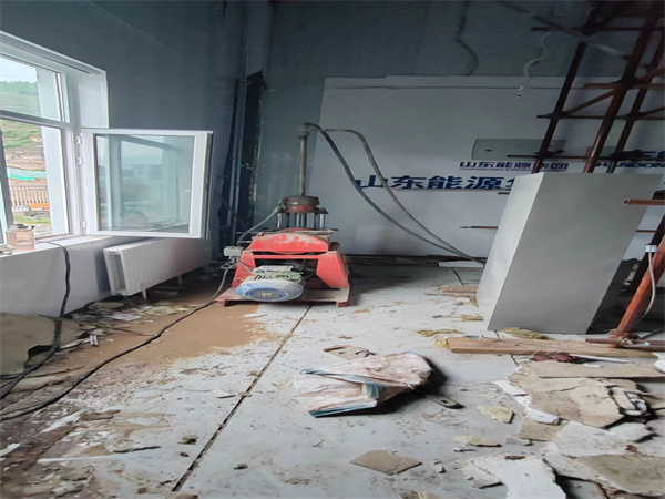 宾县地基基础下沉墙体裂缝加固注浆顶升施工